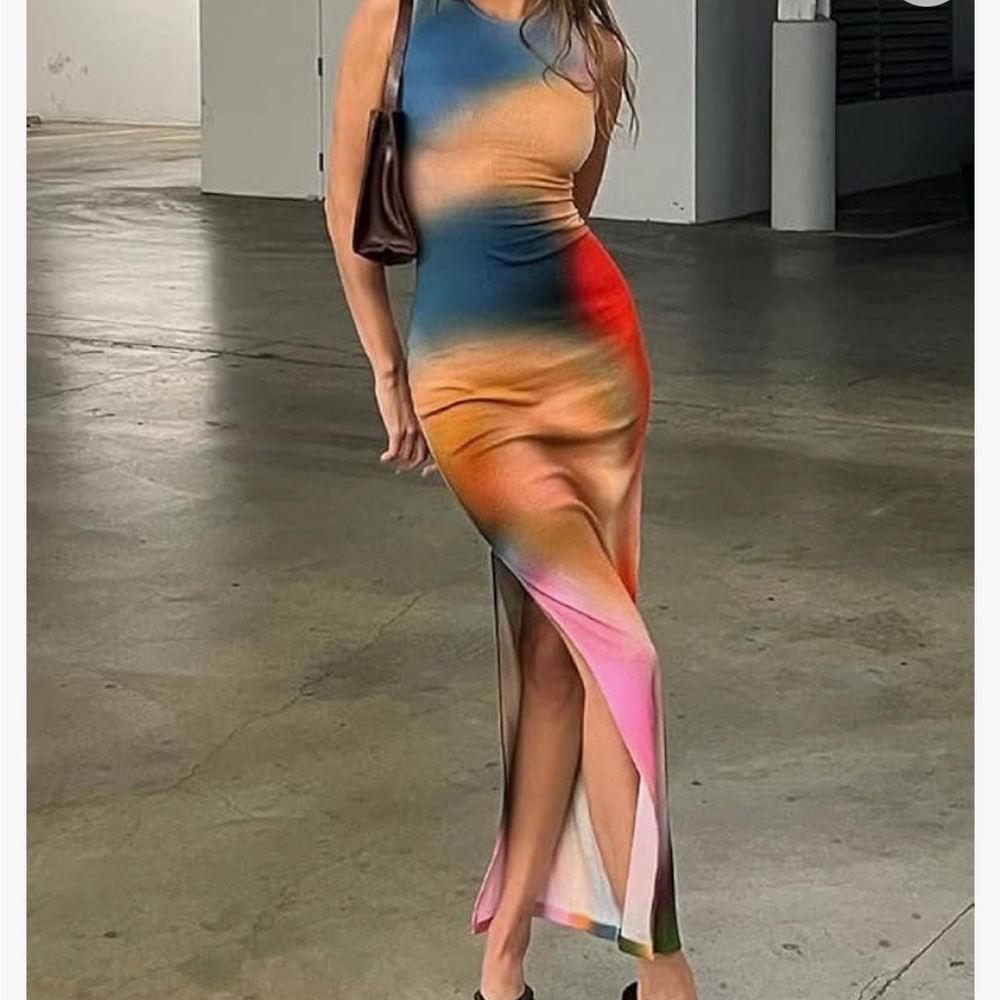 NWT Small, slim dress in abstract colors